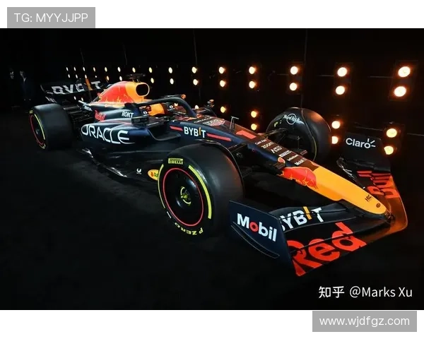 F1赛事前瞻：红牛车队能否在新赛季继续称霸全场竞争激烈