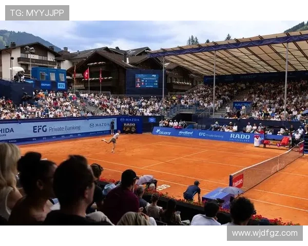 新赛季网球赛场风云再起多名顶尖选手上演巅峰对决引爆全球关注潮 新赛季网球赛场风云再起多名顶尖选手上演巅峰对决引爆全球关注潮