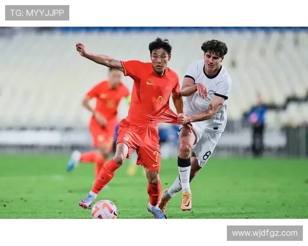 中国男足新帅首秀告捷联赛新星闪耀引热议球迷期待改革提速冲击世界杯 中国男足新帅首秀告捷联赛新星闪耀引热议球迷期待改革提速冲击世界杯