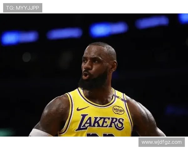 詹姆斯创纪录超越乔丹成为NBA历史得分王，带领湖人击败勇士迎来新胜利